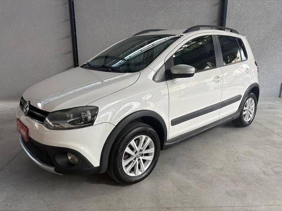 VOLKSWAGEN CROSSFOX 1.6 MI FLEX 8V 4P MANUAL